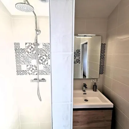 L'ancrage- 800m De La بري سور مير